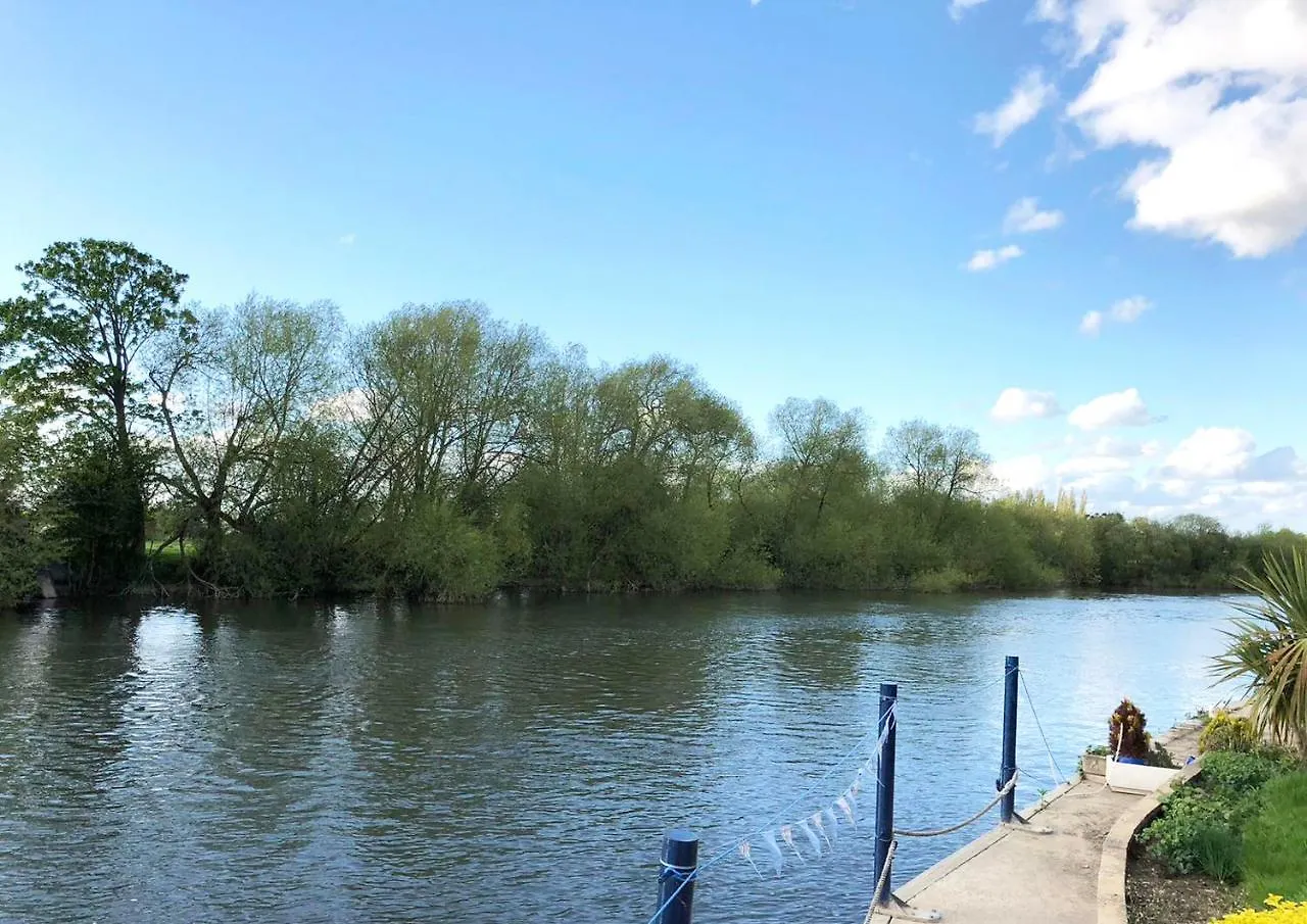 Mansion Thames Water View イギリス